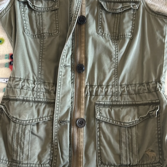 Abercrombie & Fitch Army green drawstring hooded jacket with grey knit sleeves - Picture 7 of 7